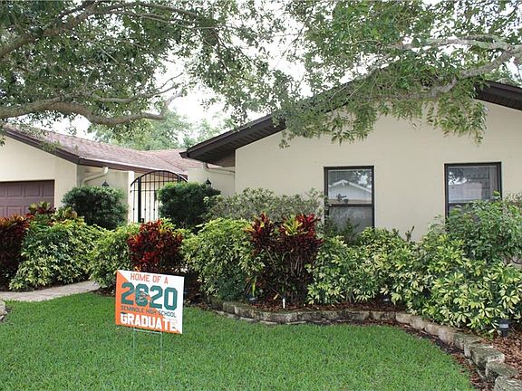 3rd image of 13590 Las Palmas Dr