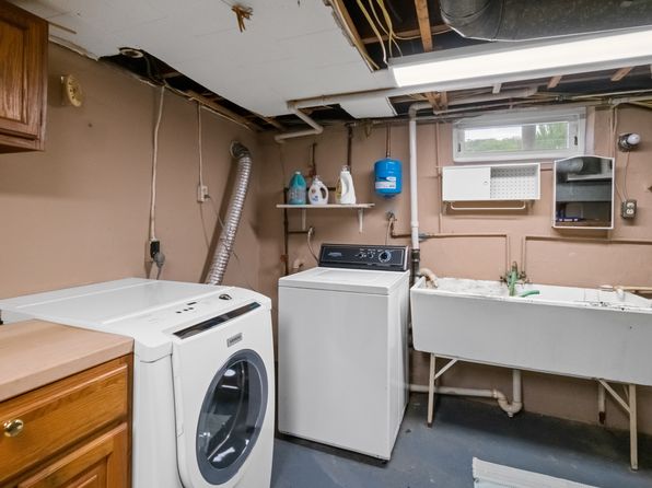 5412 Staunton Ave SE, Charleston, WV 25304