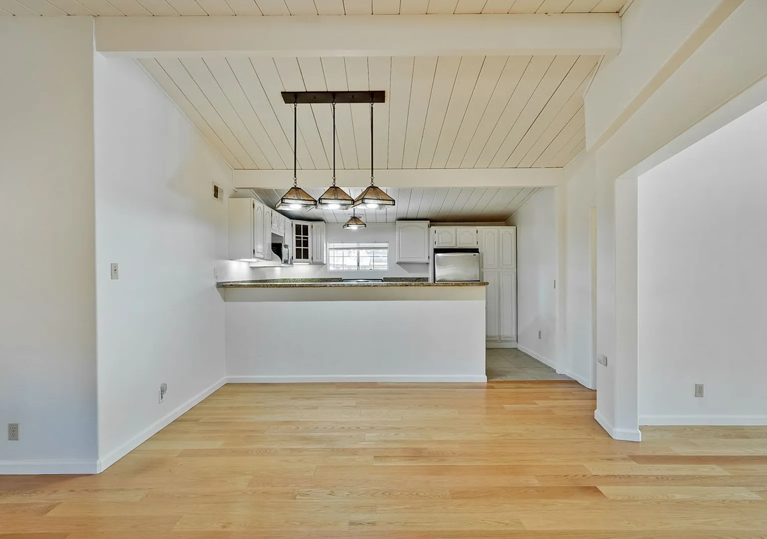 Spacious 4 Bed 3 Bath Home in Highly Desirable Palo Alto Location! — Photo 4