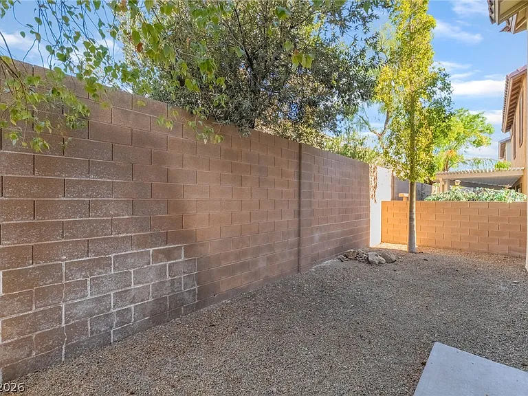 647 Moonlight Stroll St — Photo 22
