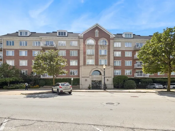14 S Ashland Ave APT 305, La Grange, IL 60525