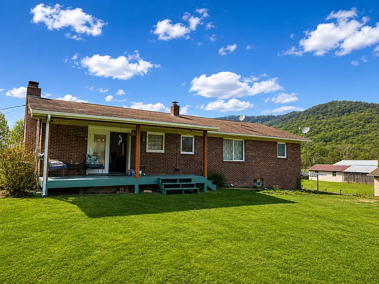 100 Shannondoah Dr — Photo 32