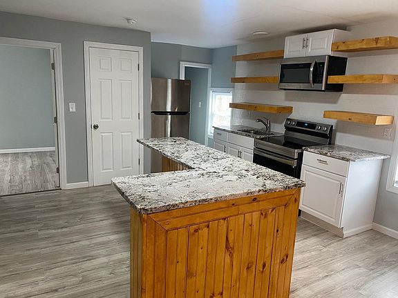 3rd image of 236 Lockwood St #3
