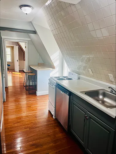 96 Washington St #6 Photo 1