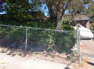2446 SW Kenyon St, Seattle, WA 98106