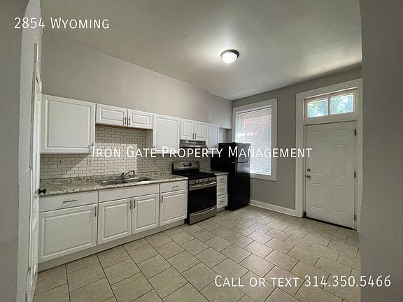 5th image of 2854 Wyoming St