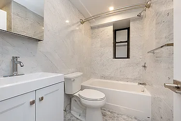 Rented by Rita S Citrin, LREB