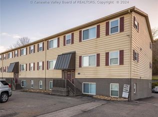 140 Main Ave, Nitro, WV 25143