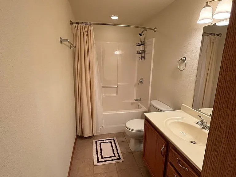 6817 Dunsmore Rd — Photo 11