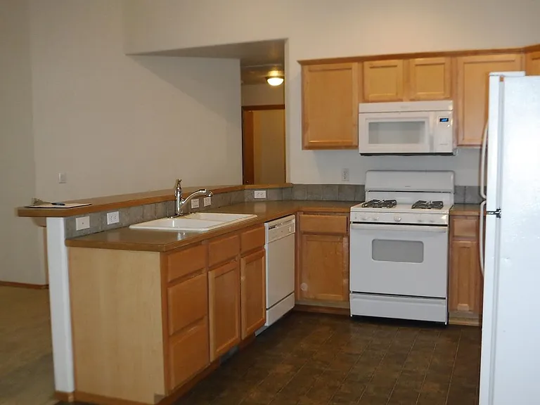 20591 Conifer Ave — Photo 5