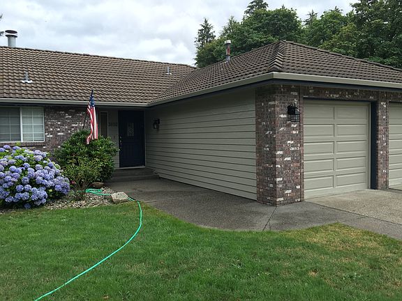2nd image of 3892 Stikes Dr SE