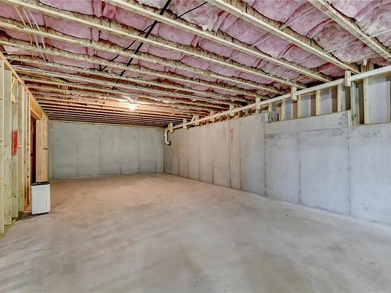 3828 Amicus Dr — Photo 42