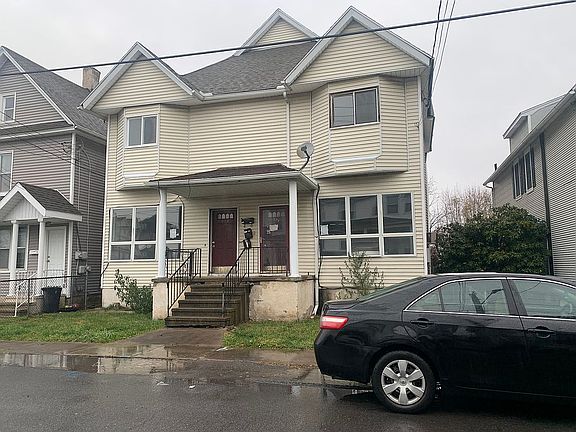 4th image of 920-922 W Elm St