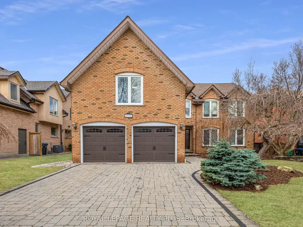 4279 Bridlepath Trl, Mississauga, ON L5L 3K3