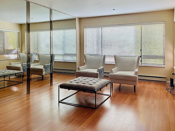 3rd image of 410 Sheridan Ave APT 112