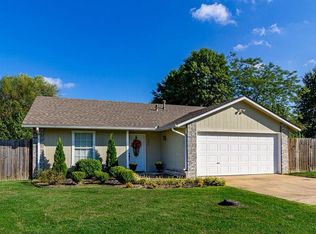 407 E Linden St, Rogers, AR 72756