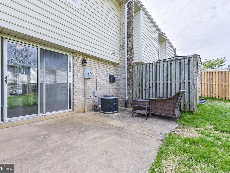 2208 Huston Pl — Photo 26