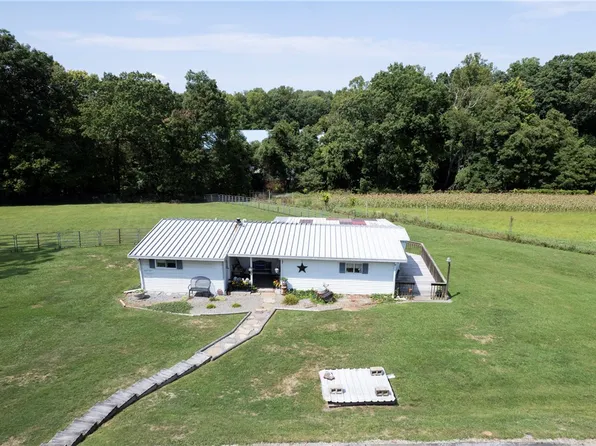 210 Peak Dr, Wexford, PA 15090