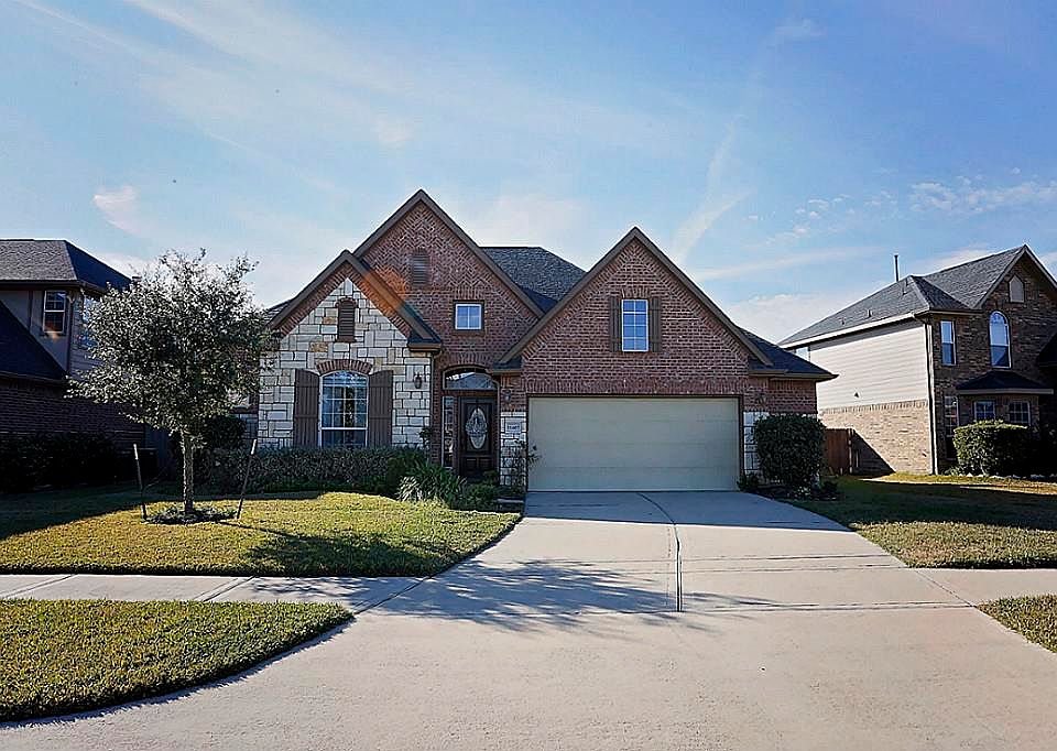 1st image of 21407 Sierra Bend Dr