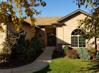 2304 SE Waldon Ave, Roseburg, OR 97470