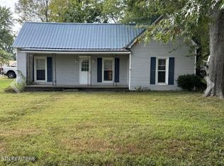 1200 N Church St, Portland, TN 37148