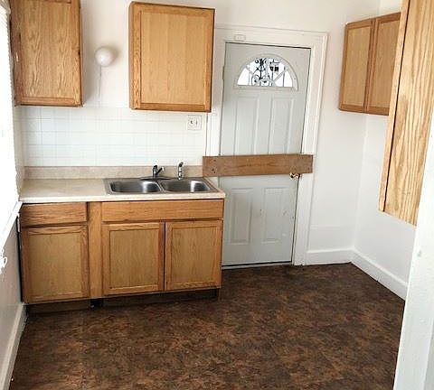 4th image of 14413 Grandmont Ave