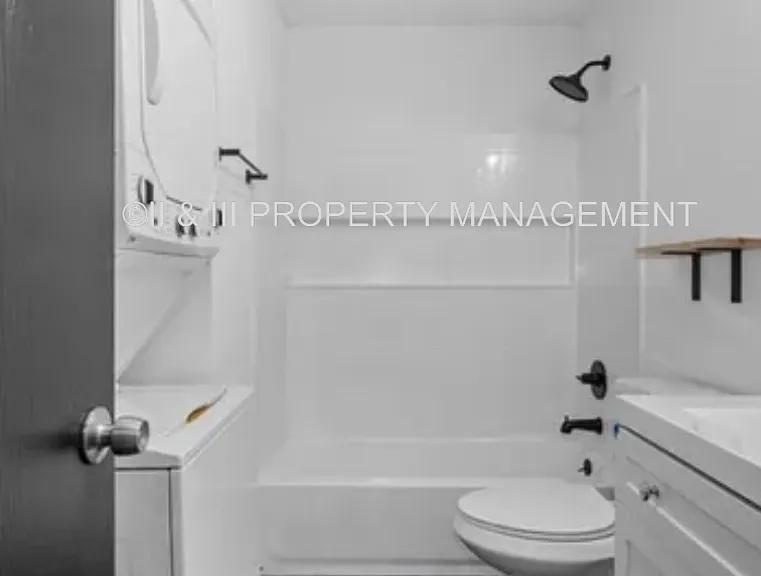 1505 W 25th Ct #B3 — Photo 11