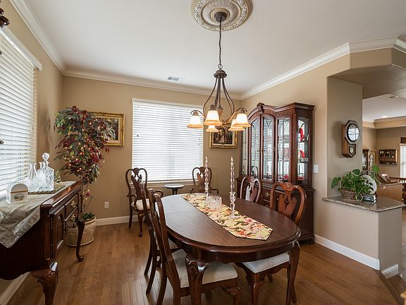 2nd image of 2320 Sanderling Ct