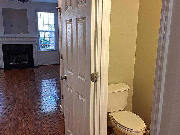 5th image of 4633 Malone Ct