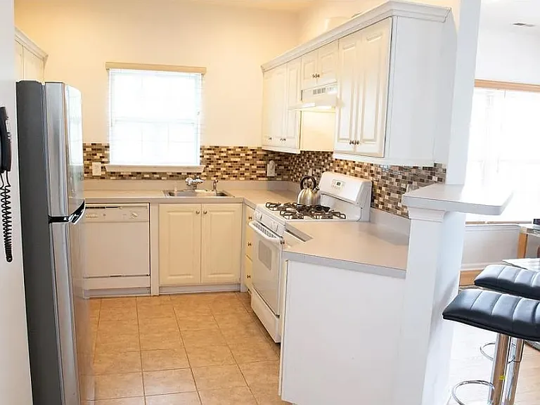 607 Prestwick Dr #2 — Photo 5