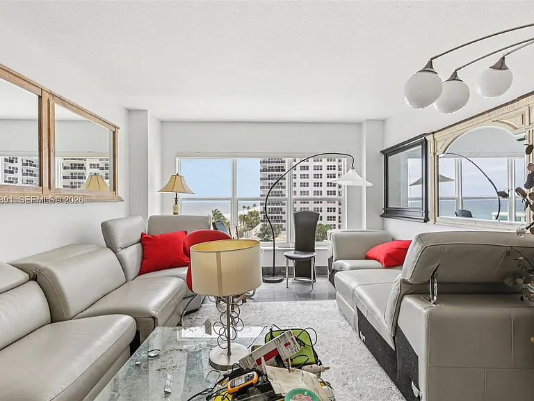 3550 Galt Ocean Dr #501 — Photo 31