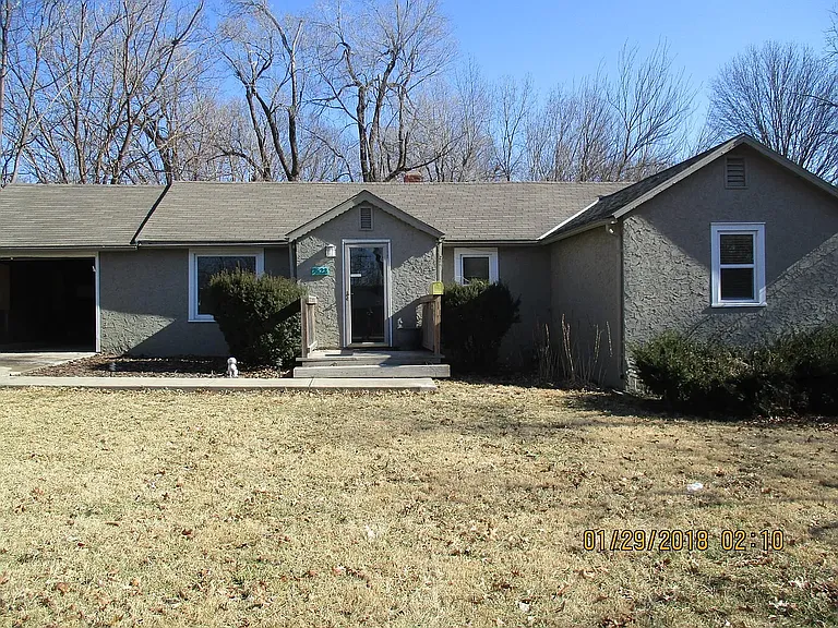 7523 Eby Ave — Photo 1