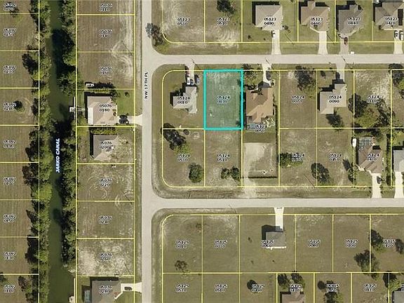 5th image of 1720 NW 28th Ter