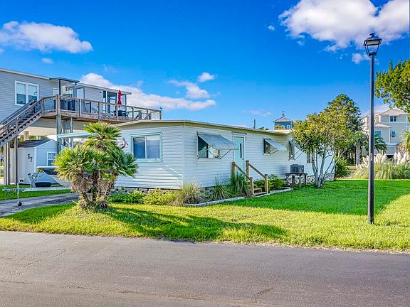 5th image of 55 Janet Dr