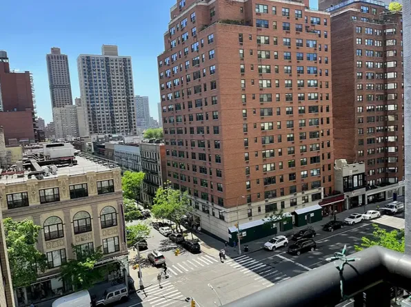 171 E 84th St APT 8A, New York, NY 10028