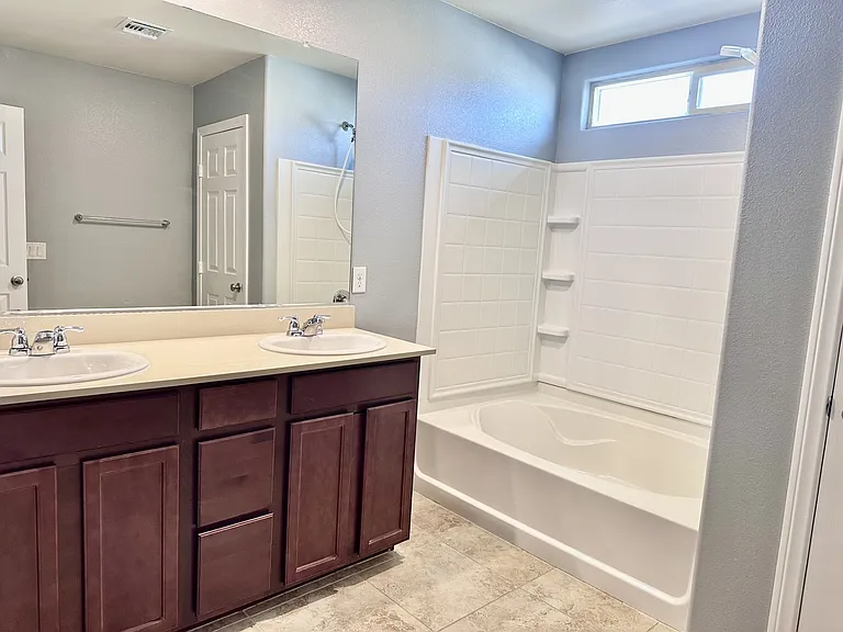 5758 Mia Skye St — Photo 13