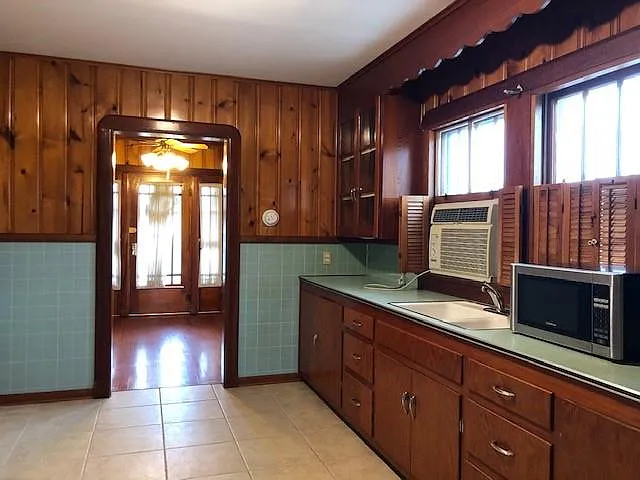 2 bed, 1.0 bath, 980 sqft, $1,300 — Photo 4