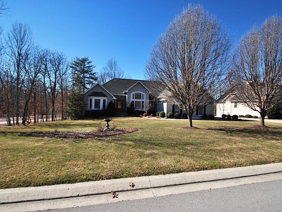 2nd image of 11 Beechcroft Ln