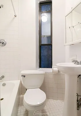 Rented by City Connections Realty | media 29