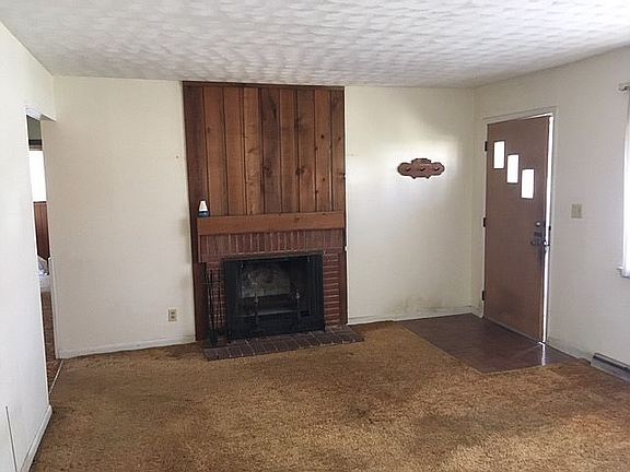 Living room with fireplace