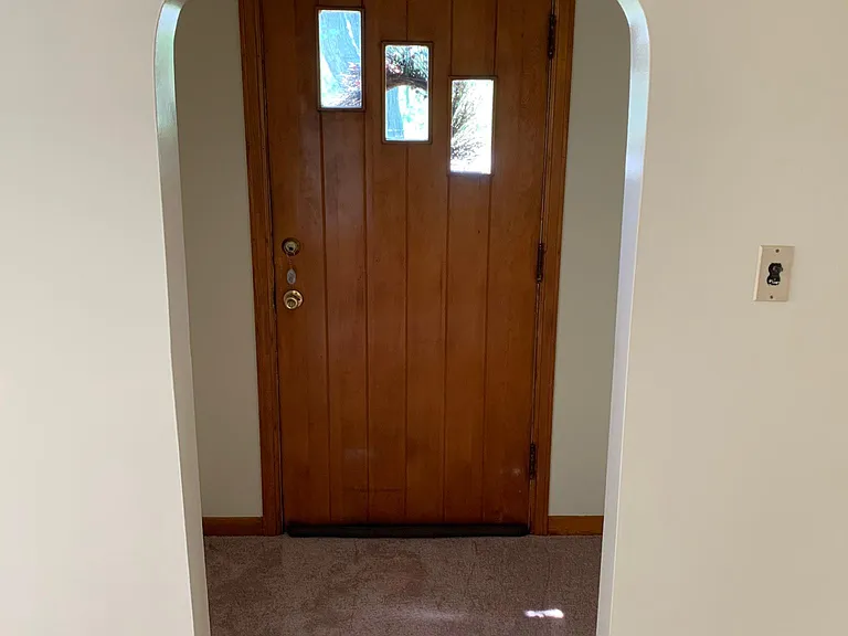 3870 Clinton St #1 — Photo 5