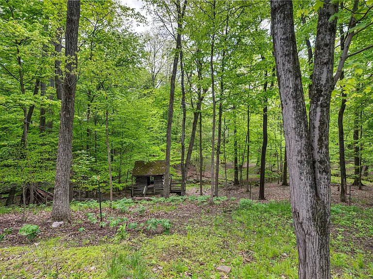 410 Apple Hill Dr N — Photo 27
