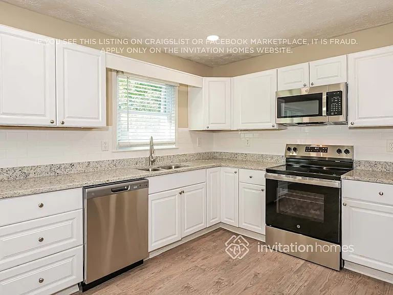 1740 Rose Garden Ln — Photo 7