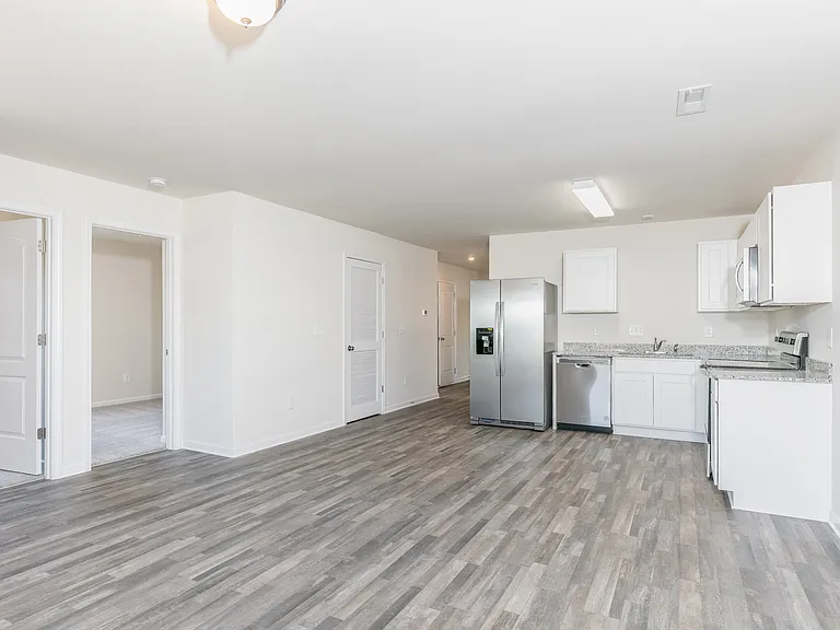 1228 Zoysia Dr — Photo 3