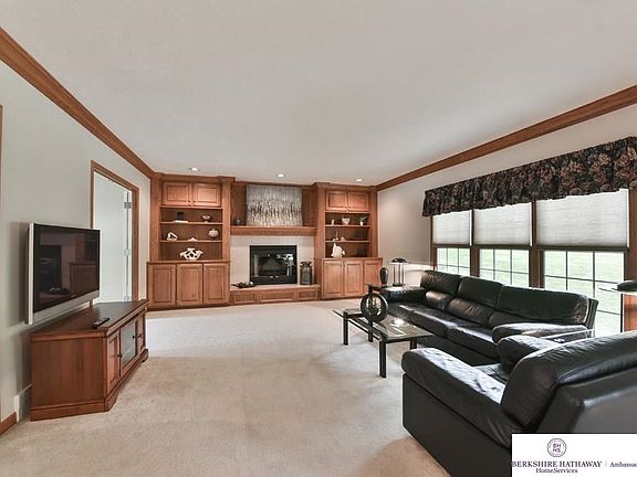 3rd image of 1306 Mesquite Cir