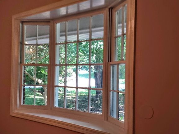 Front bay window