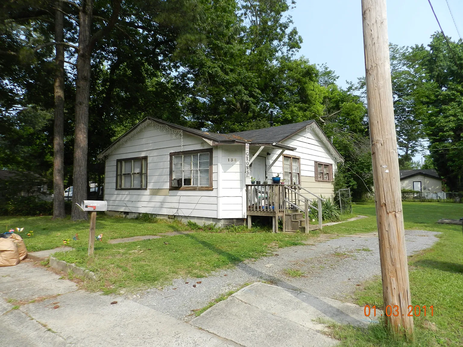 136 Joiner, Jax - 136 Joiner, Jax — Photo 1