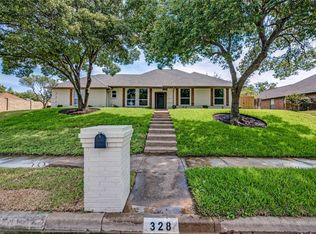 328 Sexton Ln, Benbrook, TX 76126