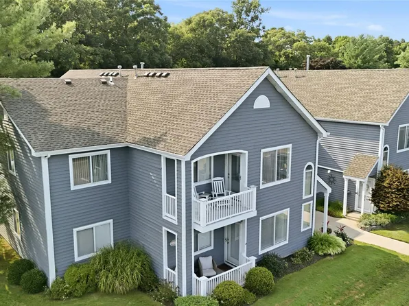 874 Birchwood Park Drive, Middle Island, NY 11953