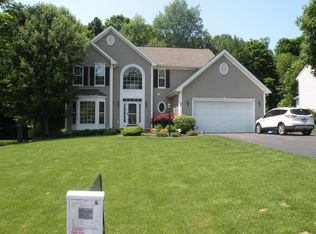 69 Chadwick Mnr, Fairport, NY 14450
